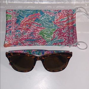 Lilly Pulitzer Women’s Maddie Polarized Wayfarer